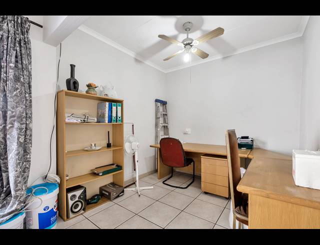 4 BEDROOM HOUSE FOR SALE IN GALLO MANOR